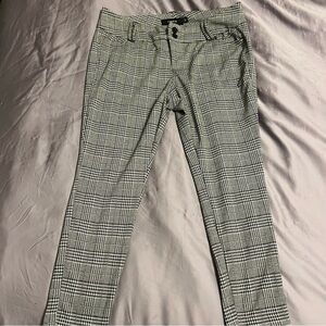 Torrid black & white plaid trousers